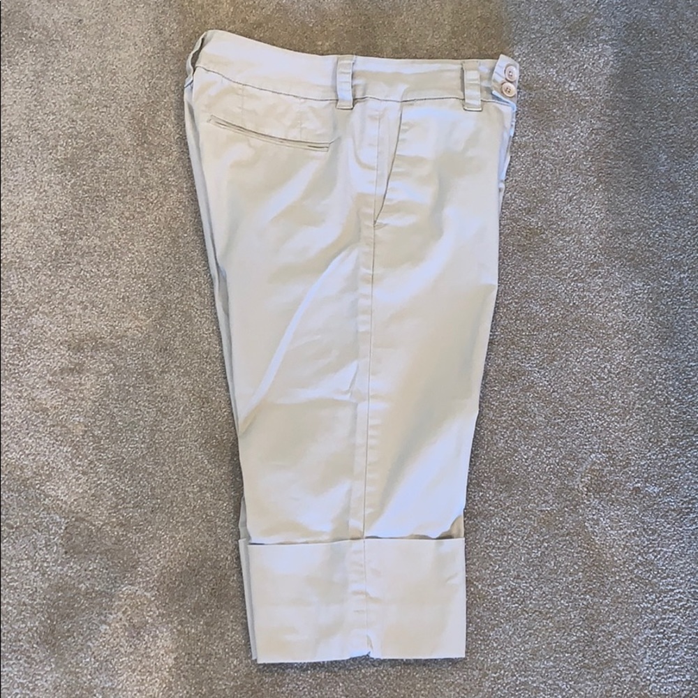 Gloria Vanderbilt Short Capris Beige Size 6P